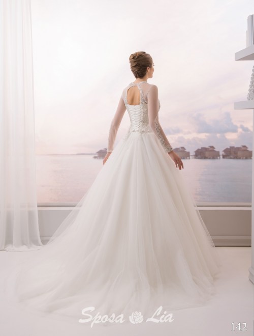 https://www.sposa-lia.com/images/stories/virtuemart/product/142 (3).jpg
